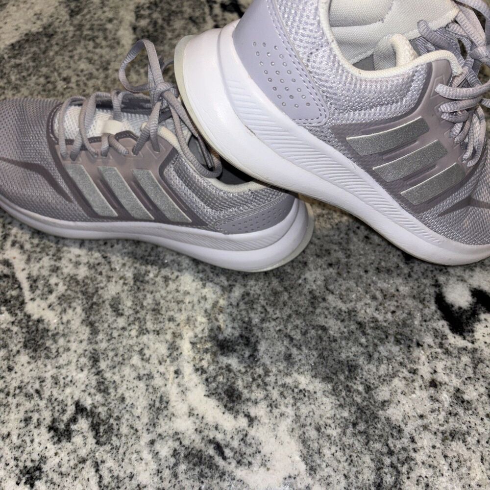 Adidas Women’s Sneakers Sz 8.5 - Picture 9 of 13
